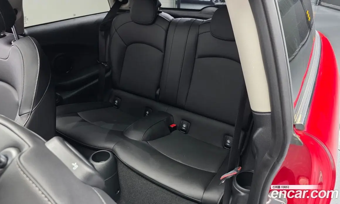 Mini Cooper 2023 1.5 автомат (гидро), фото 16
