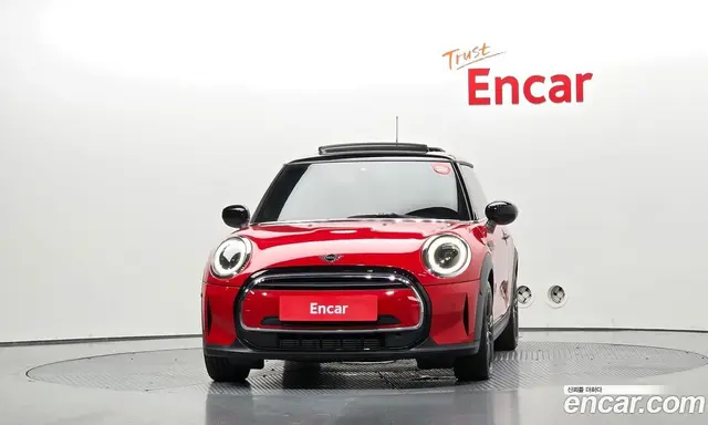 Mini Cooper 2023 1.5 автомат (гидро), миниатюра 3