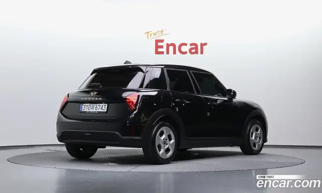 Mini Cooper, 2026, 3 689 км