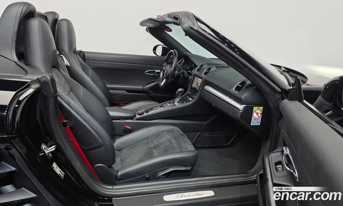 Porsche 718 2017 2.0 автомат (гидро), фото 16 Porsche 718 2017 2.0 автомат (гидро), фото 16