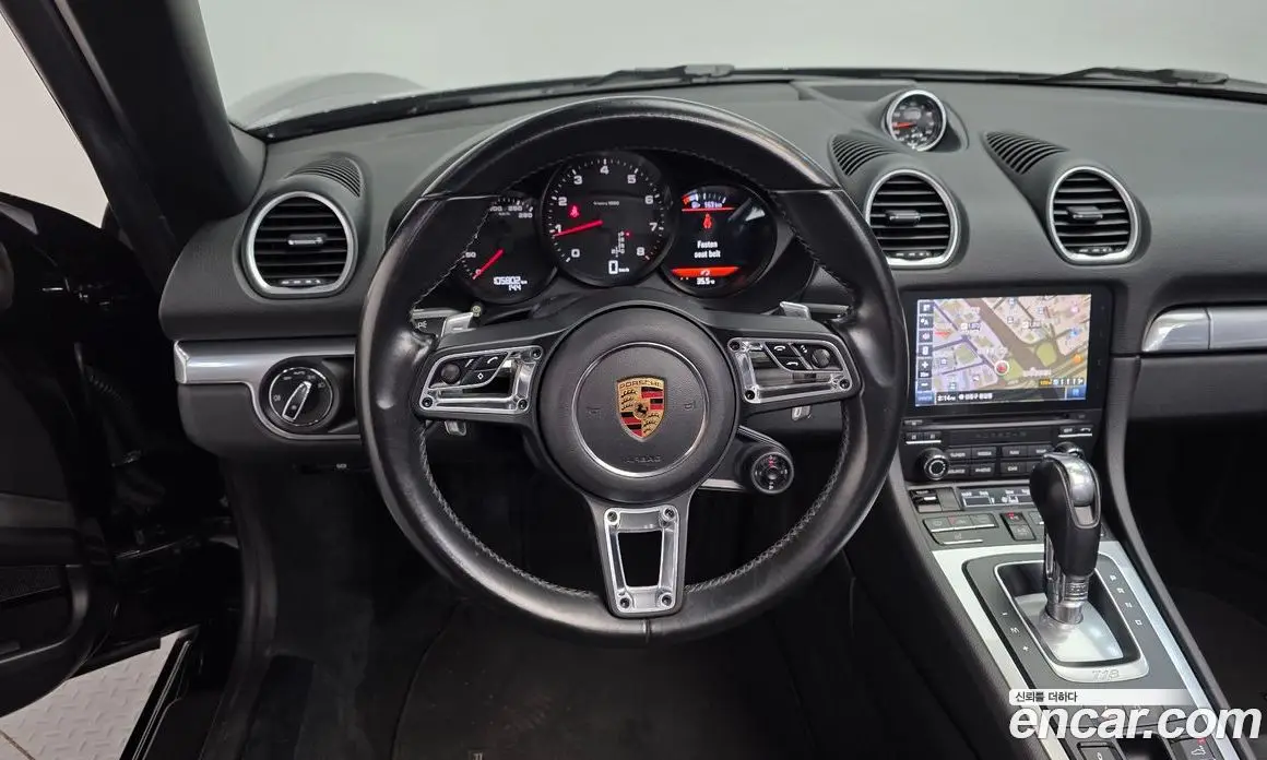 Porsche 718 2017 2.0 автомат (гидро), фото 17 Porsche 718 2017 2.0 автомат (гидро), фото 17