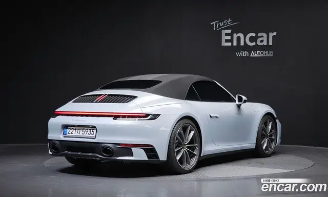 Porsche 911, 2024, 892 км