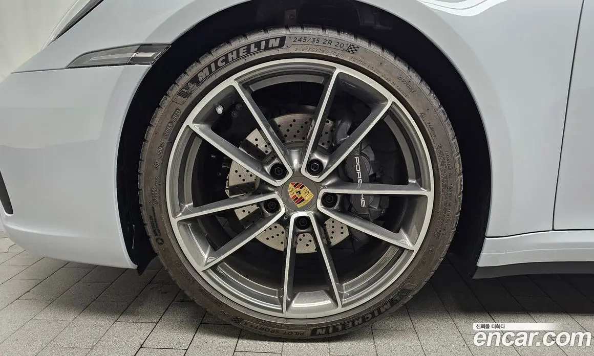 Porsche 911 2024 3.0 автомат (гидро), фото 4