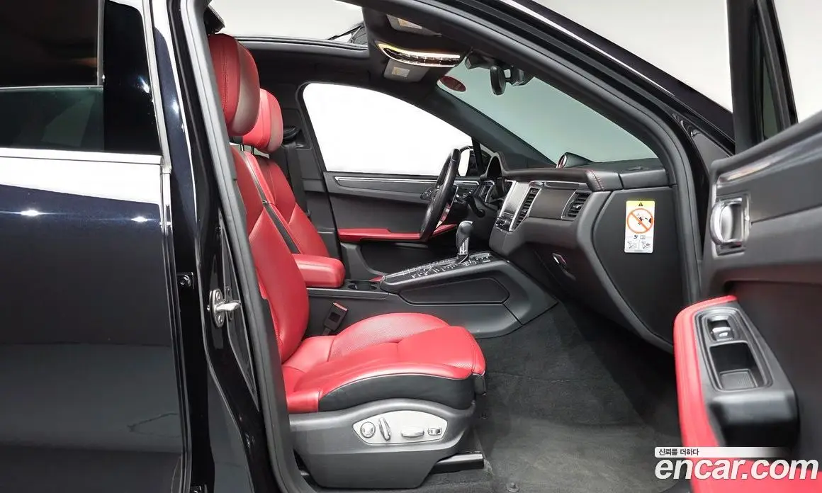 Porsche Macan 2018 2.0 автомат (гидро), фото 16 Porsche Macan 2018 2.0 автомат (гидро), фото 16