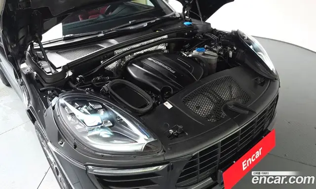 Porsche Macan 2018 2.0 автомат (гидро), миниатюра 6 Porsche Macan 2018 2.0 автомат (гидро), миниатюра 6