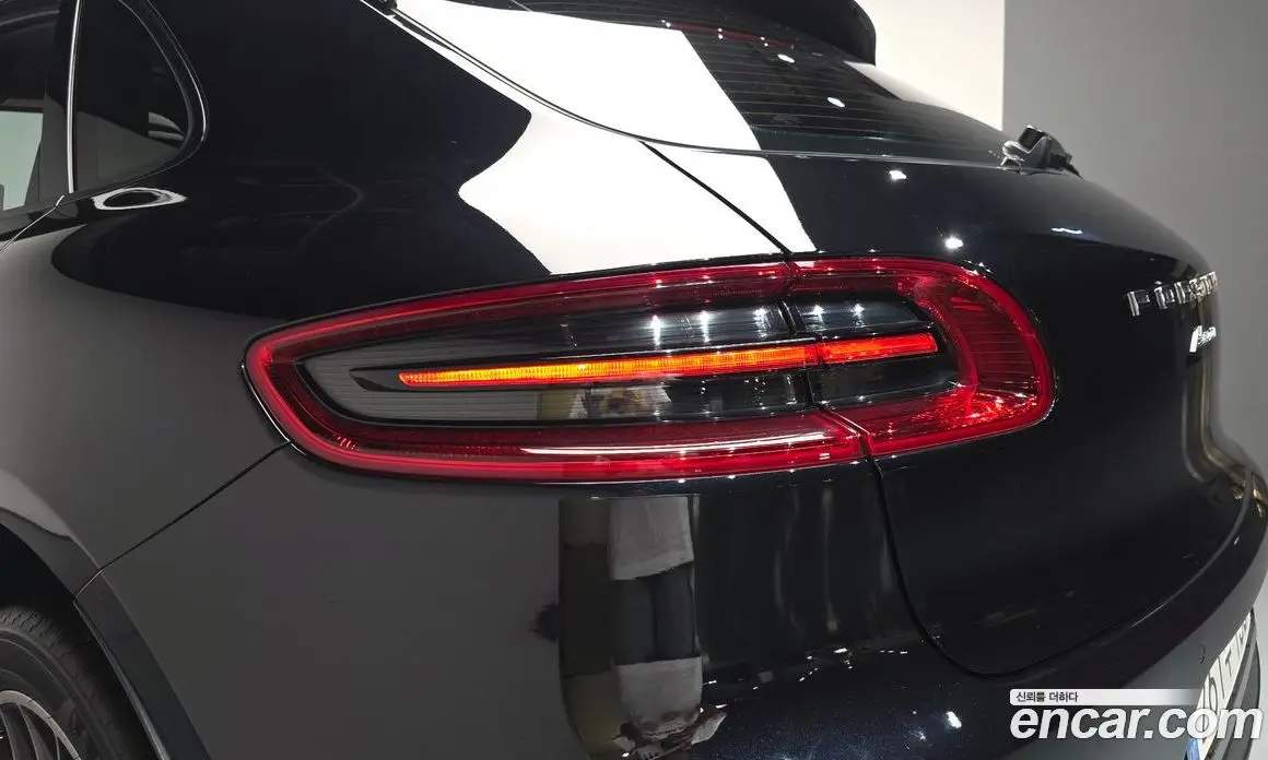 Porsche Macan 2018 2.0 автомат (гидро), фото 9 Porsche Macan 2018 2.0 автомат (гидро), фото 9