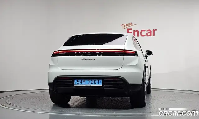 Porsche Macan 2025 0.2 автомат (гидро), миниатюра 3