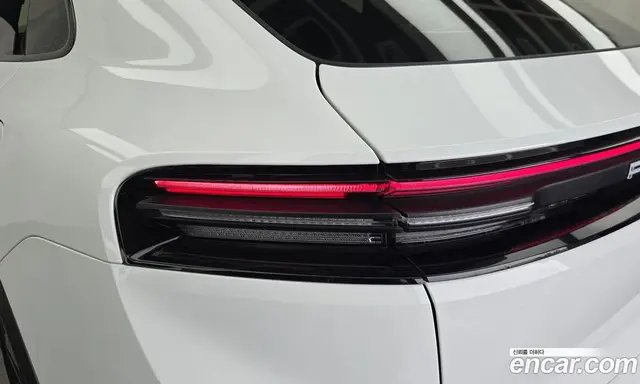 Porsche Macan 2025 0.2 автомат (гидро), миниатюра 8
