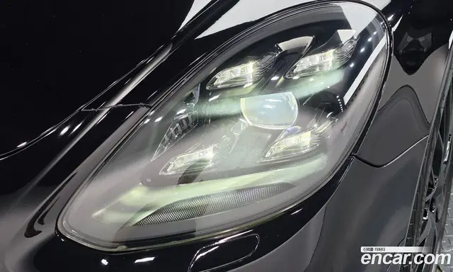 Porsche Panamera 2020 4.0 автомат (гидро), миниатюра 8