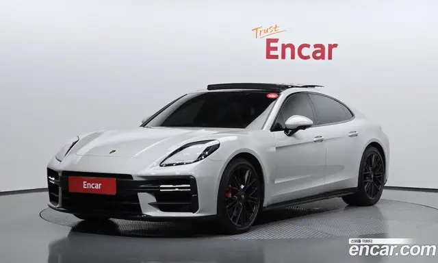 Porsche Panamera, 2025, 6 158 км