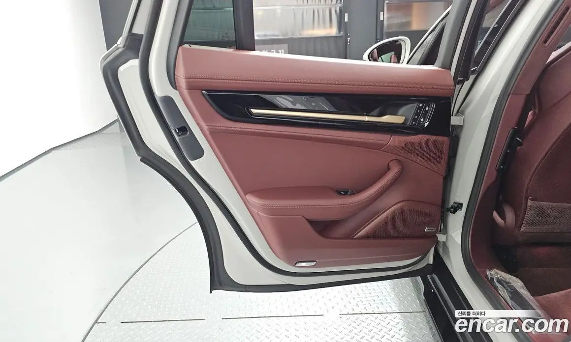 Porsche Panamera 2025 4.0 автомат (гидро), фото 15