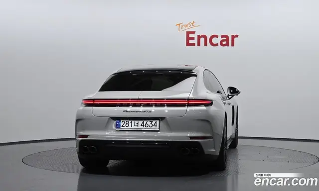 Porsche Panamera 2025 4.0 автомат (гидро), миниатюра 4