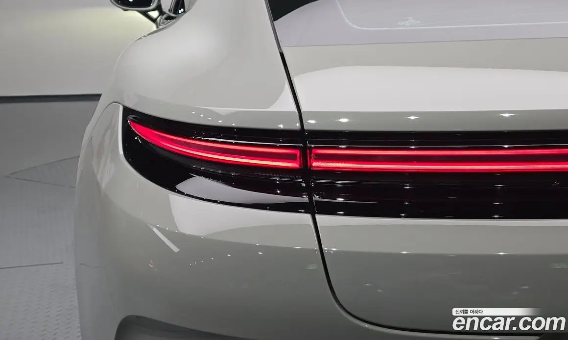 Porsche Panamera 2025 4.0 автомат (гидро), фото 9