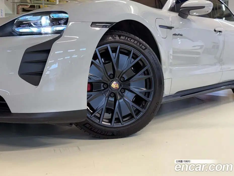 Porsche Taycan 2022 автомат (гидро), фото 16 Porsche Taycan 2022 автомат (гидро), фото 16