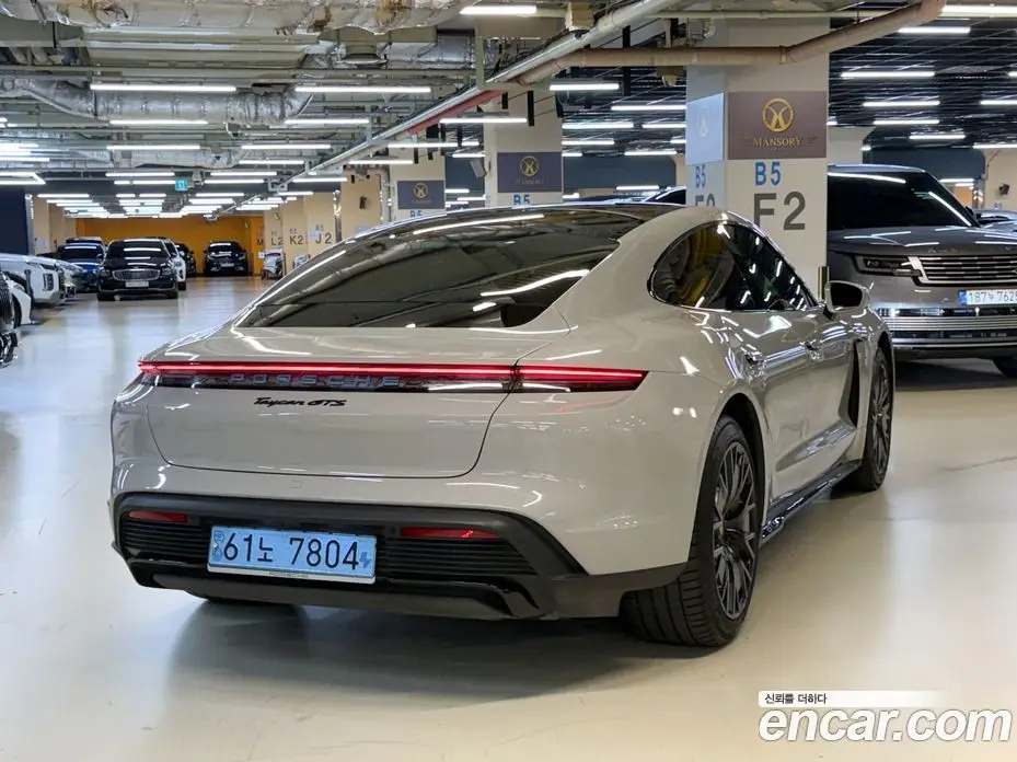 Porsche Taycan 2022 автомат (гидро), фото 5 Porsche Taycan 2022 автомат (гидро), фото 5