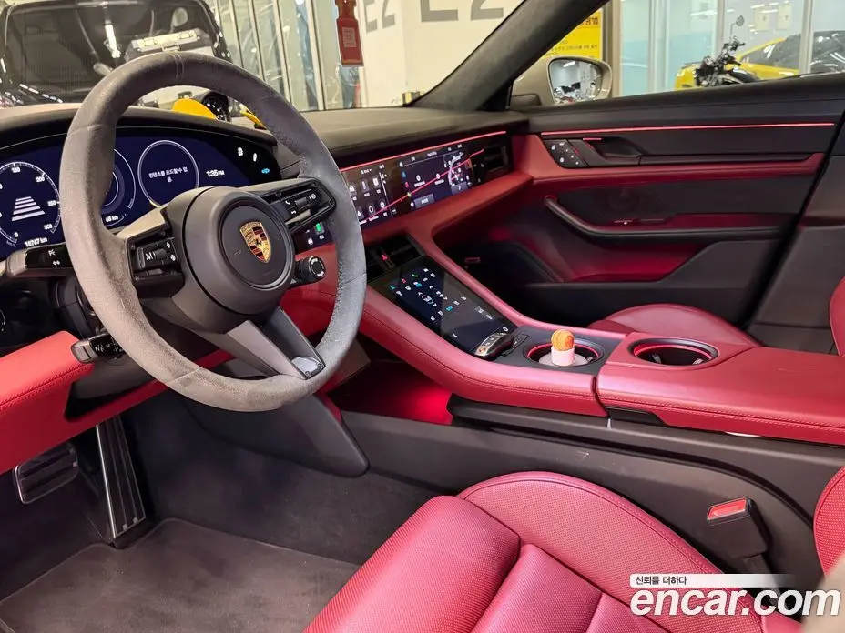 Porsche Taycan 2022 автомат (гидро), фото 7 Porsche Taycan 2022 автомат (гидро), фото 7