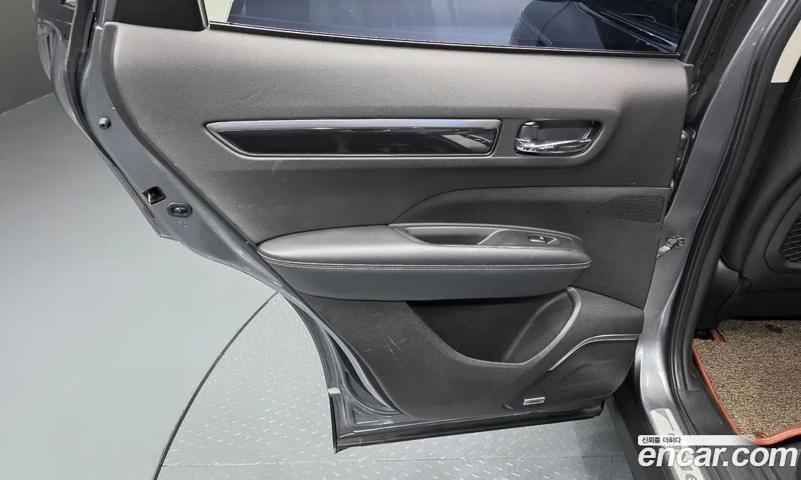 Renault (Samsung) QM6 2017 2.0 автомат (гидро), фото 14 Renault (Samsung) QM6 2017 2.0 автомат (гидро), фото 14