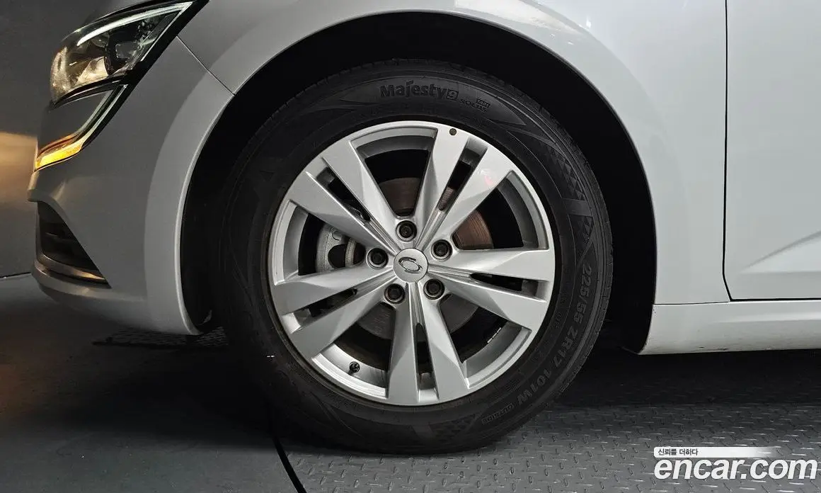 Renault (Samsung) SM6 2016 2.0 автомат (гидро), фото 4 Renault (Samsung) SM6 2016 2.0 автомат (гидро), фото 4