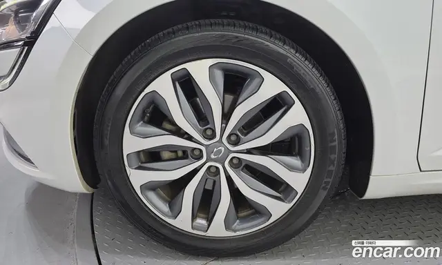 Renault (Samsung) SM6 2016 2.0 автомат (гидро), миниатюра 5 Renault (Samsung) SM6 2016 2.0 автомат (гидро), миниатюра 5