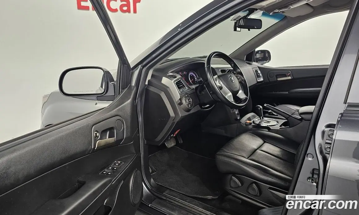 SsangYong Korando 2017 2.2 автомат (гидро), фото 13 SsangYong Korando 2017 2.2 автомат (гидро), фото 13