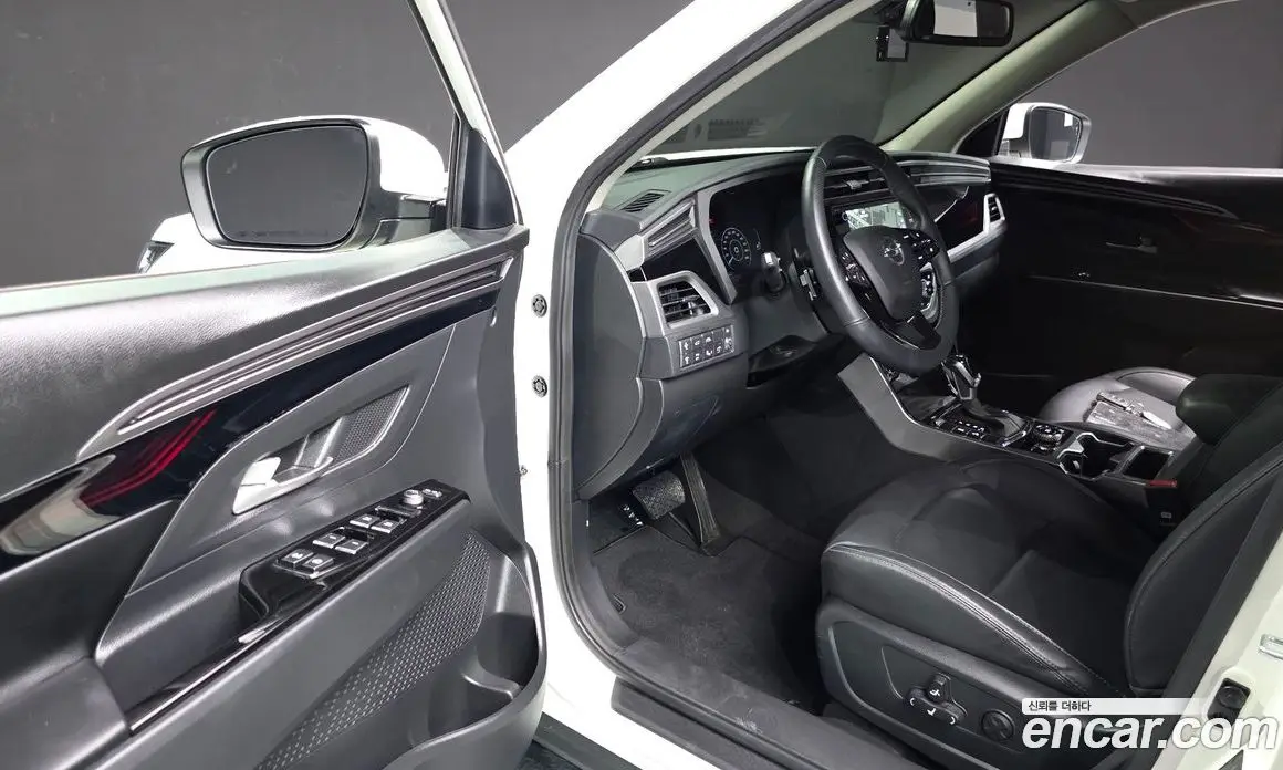 SsangYong Korando 2022 1.5 автомат (гидро), фото 12