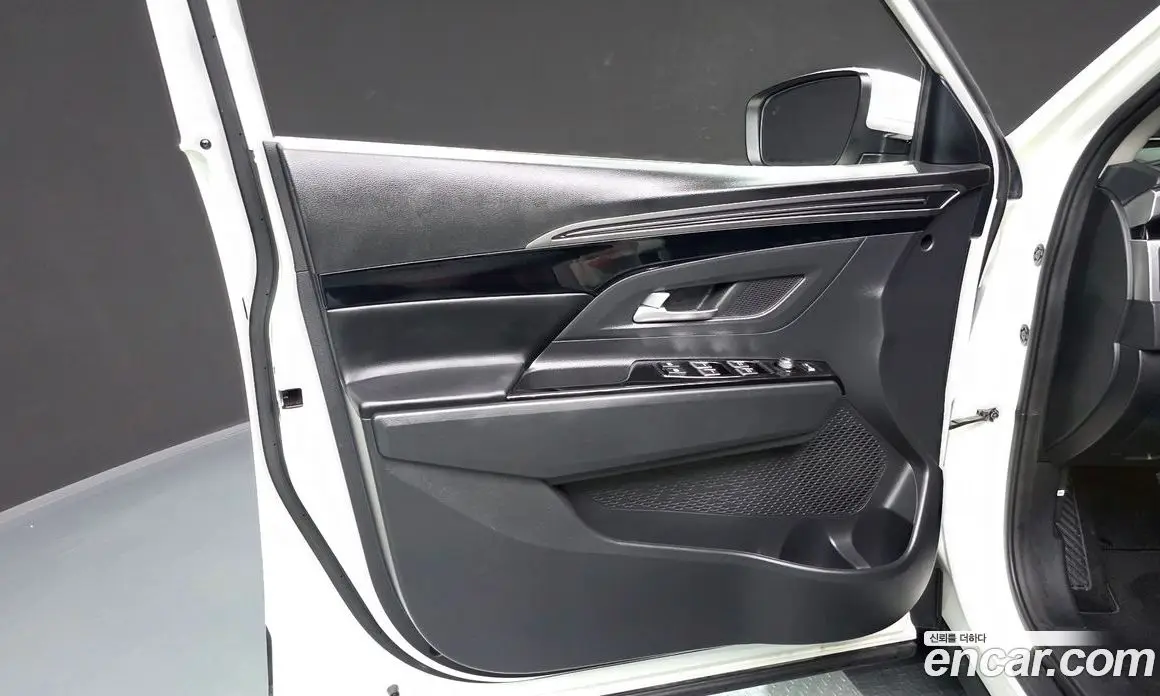 SsangYong Korando 2022 1.5 автомат (гидро), фото 13