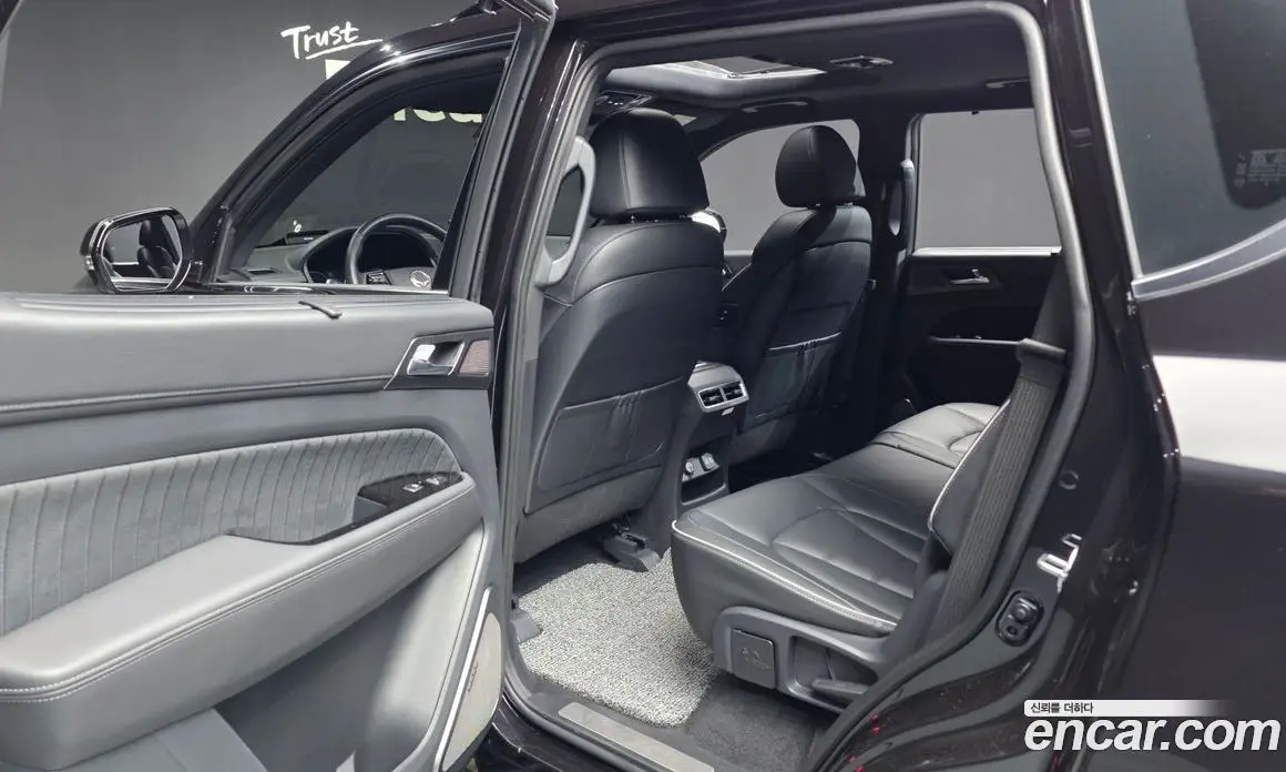 SsangYong Rexton 2025 2.2 автомат (гидро), фото 16