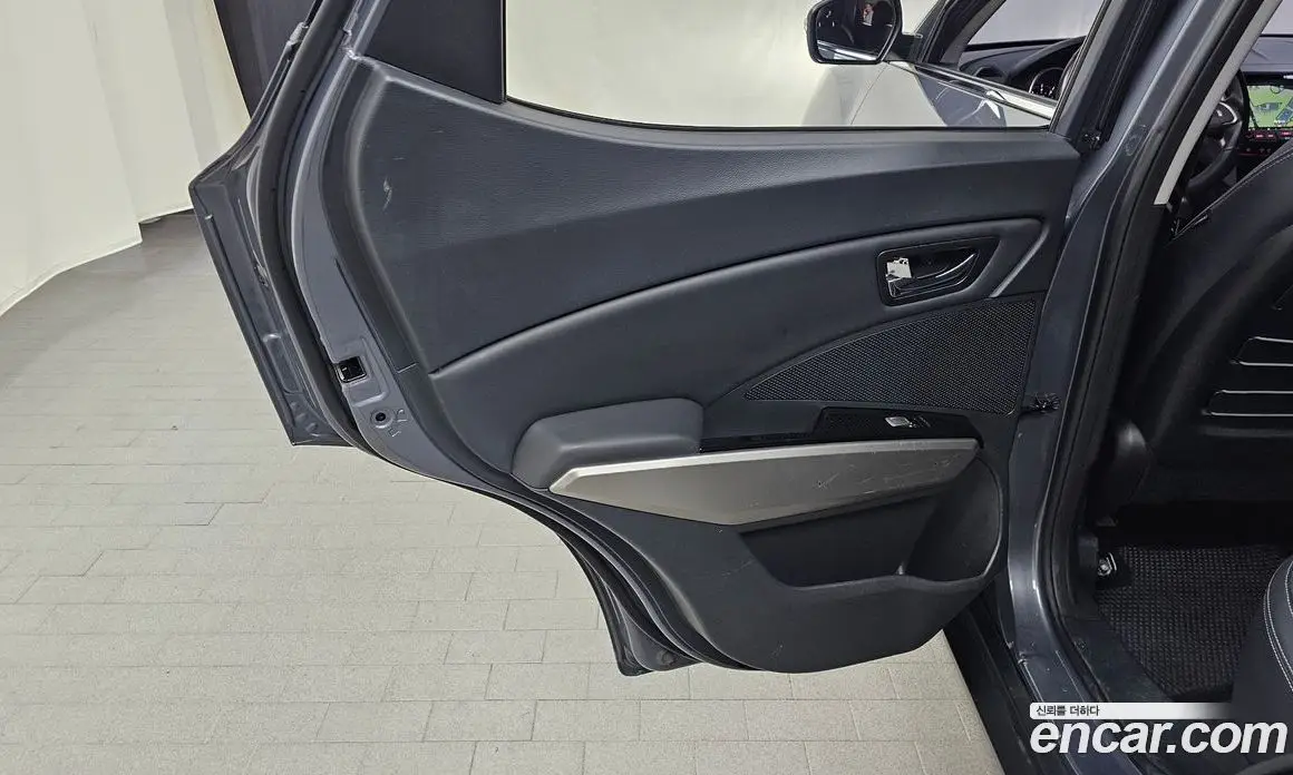 SsangYong TIBOLI 2016 1.6 автомат (гидро), фото 15