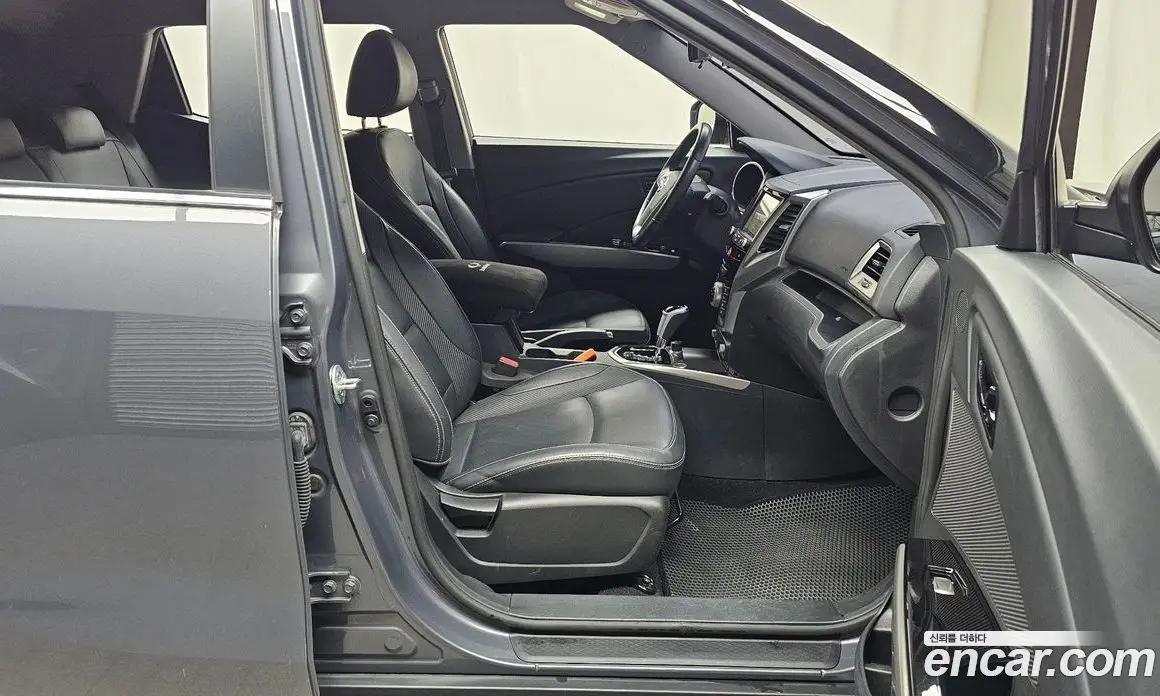 SsangYong TIBOLI 2016 1.6 автомат (гидро), фото 17