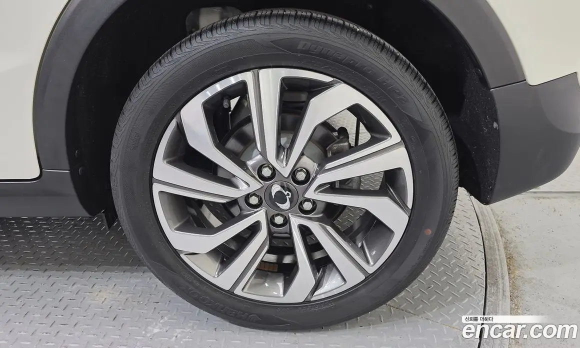 SsangYong TIBOLI 2021 1.5 автомат (гидро), фото 7 SsangYong TIBOLI 2021 1.5 автомат (гидро), фото 7