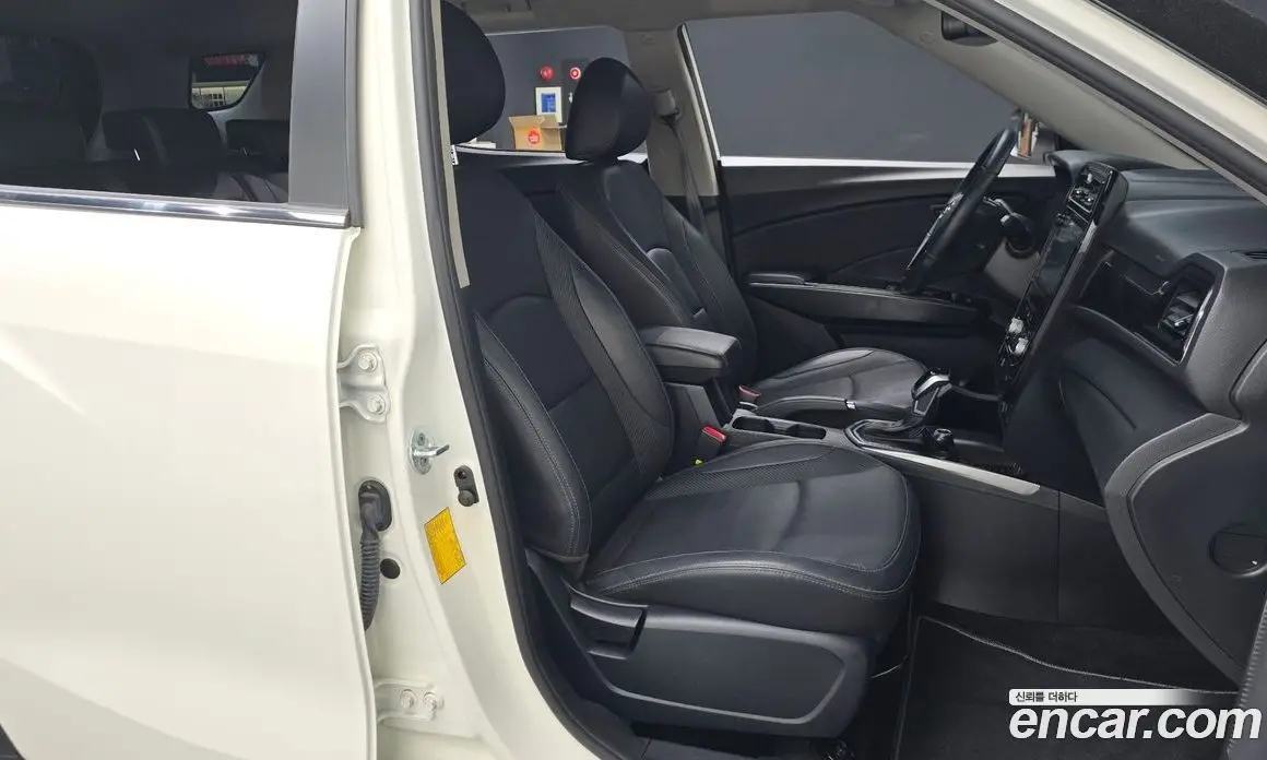 SsangYong TIBOLI 2021 1.5 автомат (гидро), фото 15