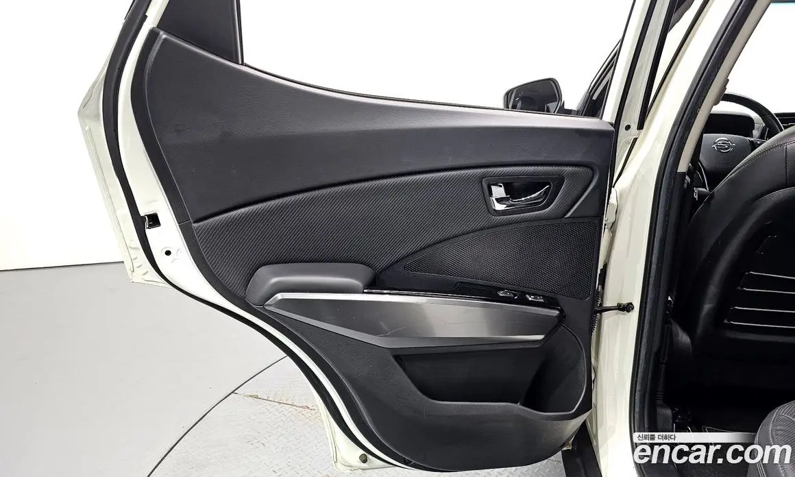 SsangYong TIBOLI 2022 1.5 автомат (гидро), фото 15