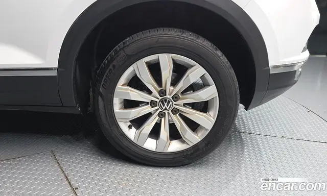 Volkswagen T-Roc 2021 2.0 автомат (гидро), миниатюра 6 Volkswagen T-Roc 2021 2.0 автомат (гидро), миниатюра 6