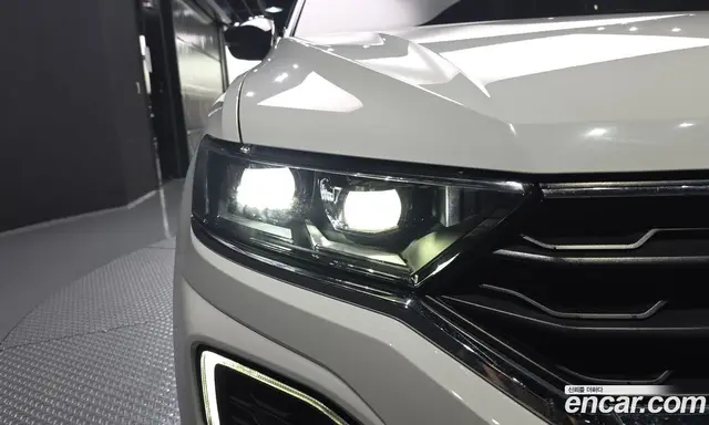 Volkswagen T-Roc 2021 2.0 автомат (гидро), миниатюра 7 Volkswagen T-Roc 2021 2.0 автомат (гидро), миниатюра 7