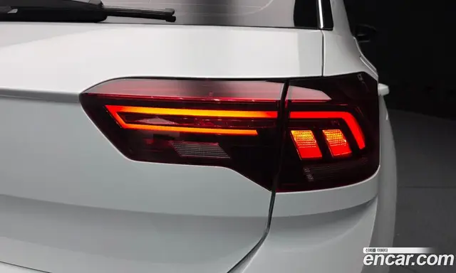Volkswagen T-Roc 2021 2.0 автомат (гидро), миниатюра 8 Volkswagen T-Roc 2021 2.0 автомат (гидро), миниатюра 8