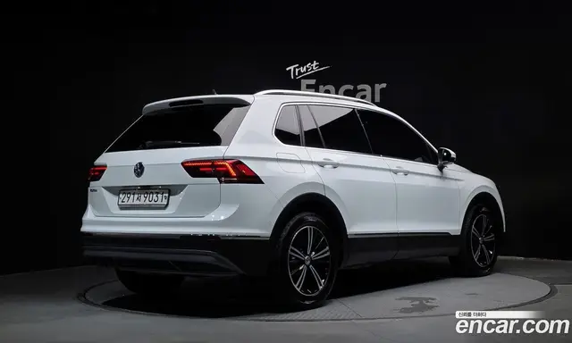 Volkswagen Tiguan 2019 2.0 автомат (гидро), миниатюра 2 Volkswagen Tiguan 2019 2.0 автомат (гидро), миниатюра 2