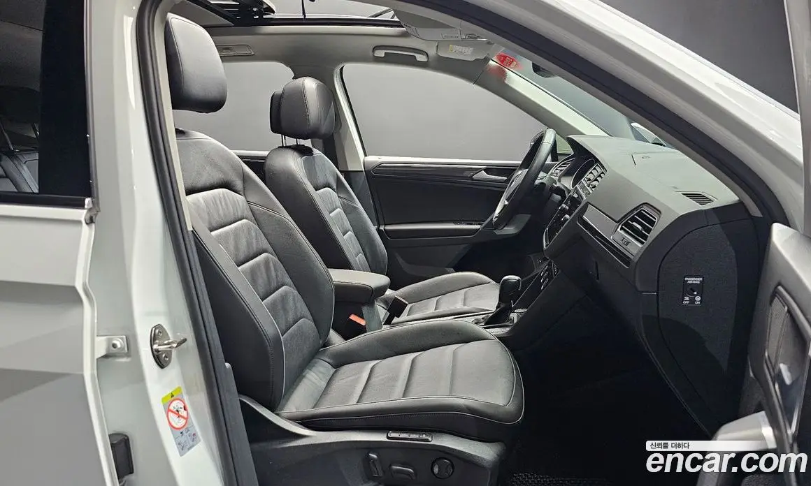 Volkswagen Tiguan 2019 2.0 автомат (гидро), фото 16 Volkswagen Tiguan 2019 2.0 автомат (гидро), фото 16