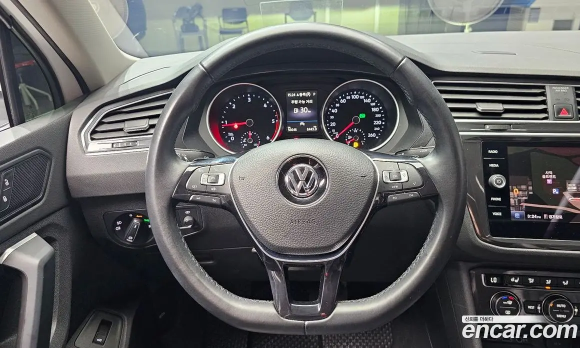 Volkswagen Tiguan 2019 2.0 автомат (гидро), фото 19 Volkswagen Tiguan 2019 2.0 автомат (гидро), фото 19
