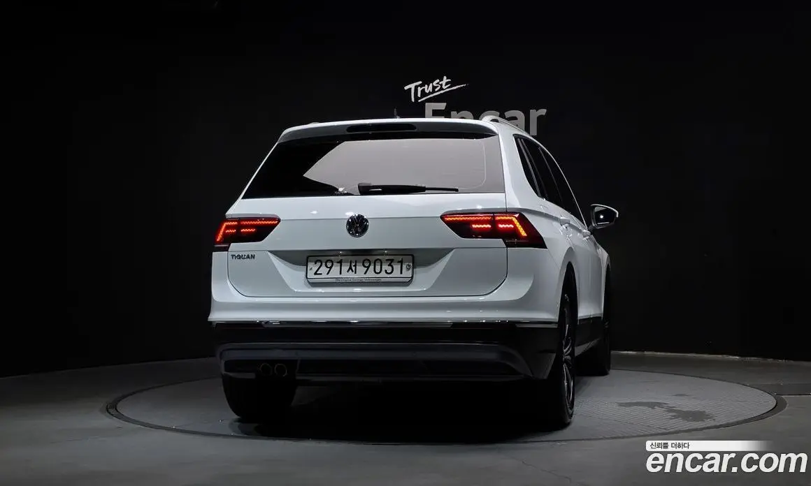 Volkswagen Tiguan 2019 2.0 автомат (гидро), фото 4 Volkswagen Tiguan 2019 2.0 автомат (гидро), фото 4