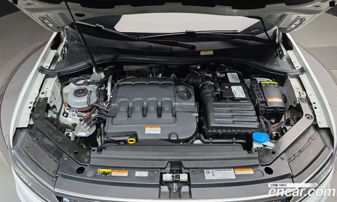 Volkswagen Tiguan 2019 2.0 автомат (гидро), фото 6 Volkswagen Tiguan 2019 2.0 автомат (гидро), фото 6
