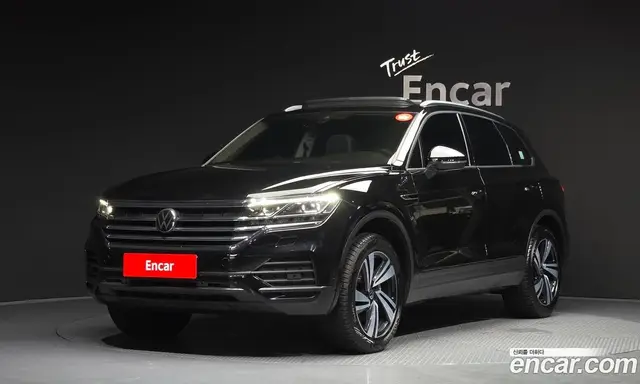 Volkswagen Touareg, 2023, 43 171 км