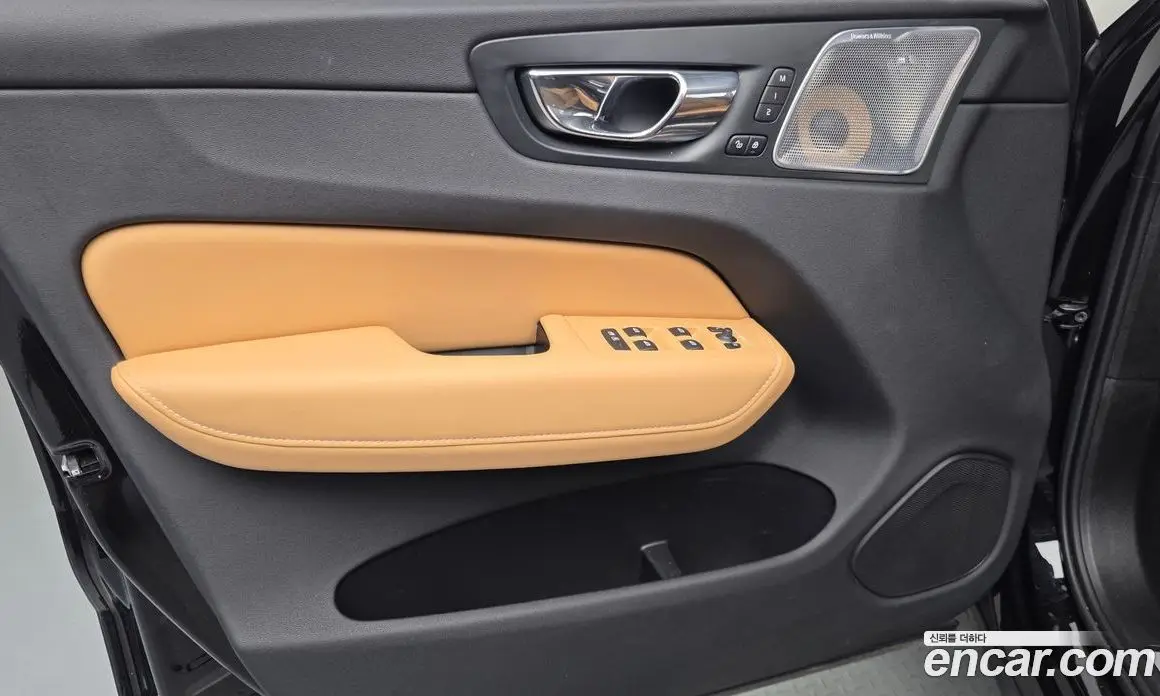 Volvo XC60 2018 2.0 автомат (гидро), фото 13 Volvo XC60 2018 2.0 автомат (гидро), фото 13