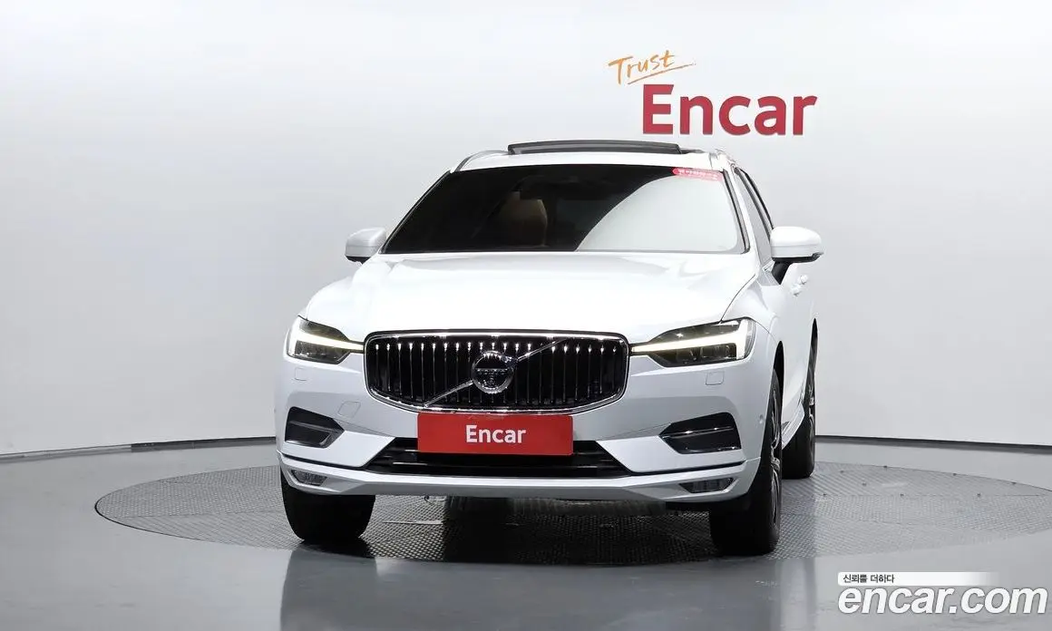 Volvo XC60 2021 2.0 автомат (гидро), фото 2 Volvo XC60 2021 2.0 автомат (гидро), фото 2