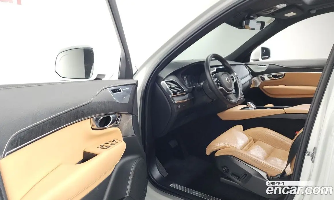 Volvo XC90 2021 2.0 автомат (гидро), фото 13