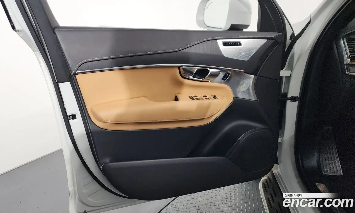 Volvo XC90 2021 2.0 автомат (гидро), фото 14