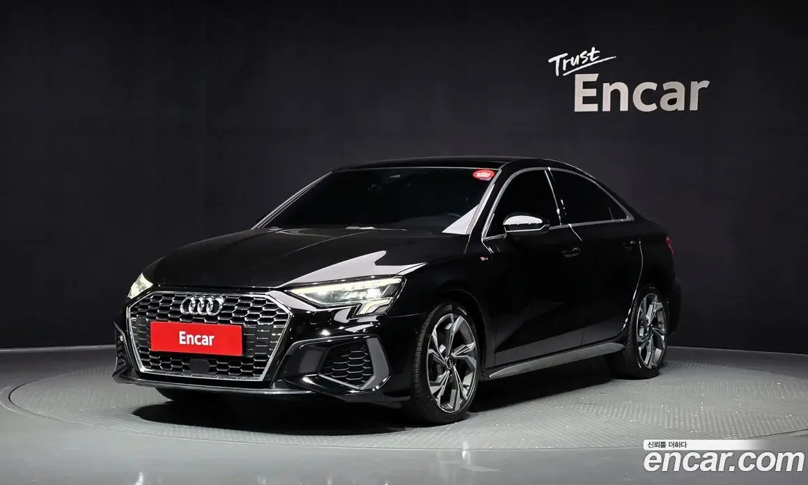 Audi A3 2023 2.0 автомат (гидро), фото 1 Audi A3 2023 2.0 автомат (гидро), фото 1