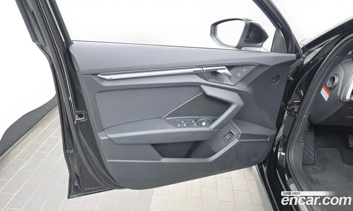Audi A3 2023 2.0 автомат (гидро), фото 14 Audi A3 2023 2.0 автомат (гидро), фото 14