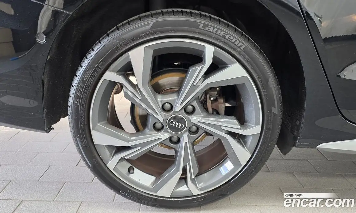 Audi A3 2023 2.0 автомат (гидро), фото 5 Audi A3 2023 2.0 автомат (гидро), фото 5