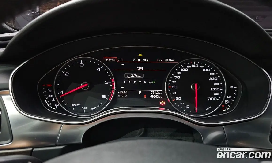 Audi A6 2018 2.0 автомат (гидро), фото 11