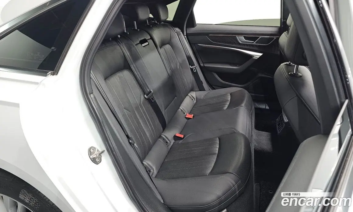 Audi A6 2020 2.0 автомат (гидро), фото 16